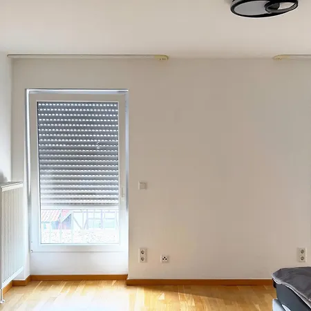 Stella Barrierefrei & Zentral, Mit Balkon, Aufzug & Parkplatz *